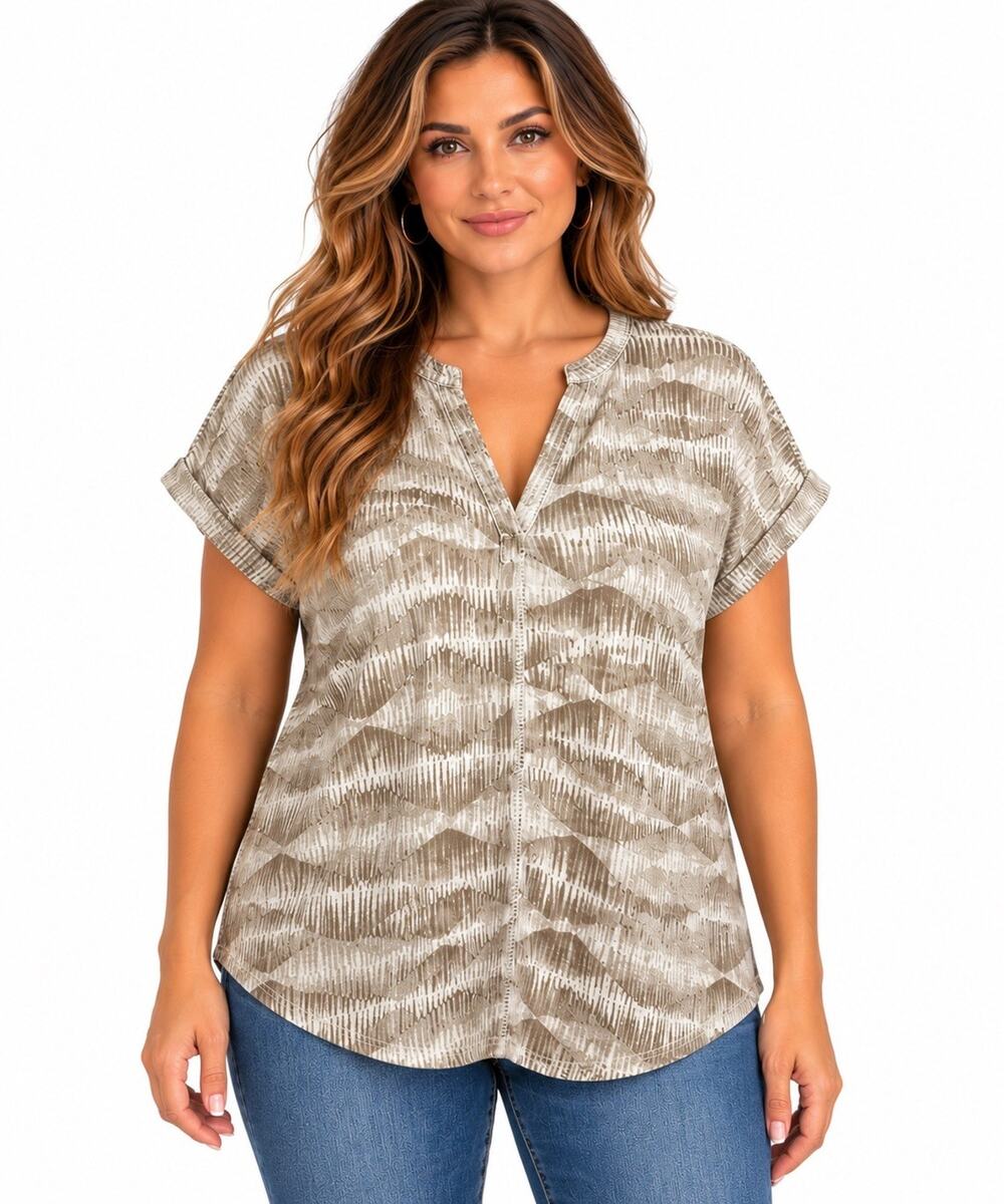 L.L.Bean Women’s Knit V-Neck Top Beige Geometric Short cuffed Sleeve M Outdoors